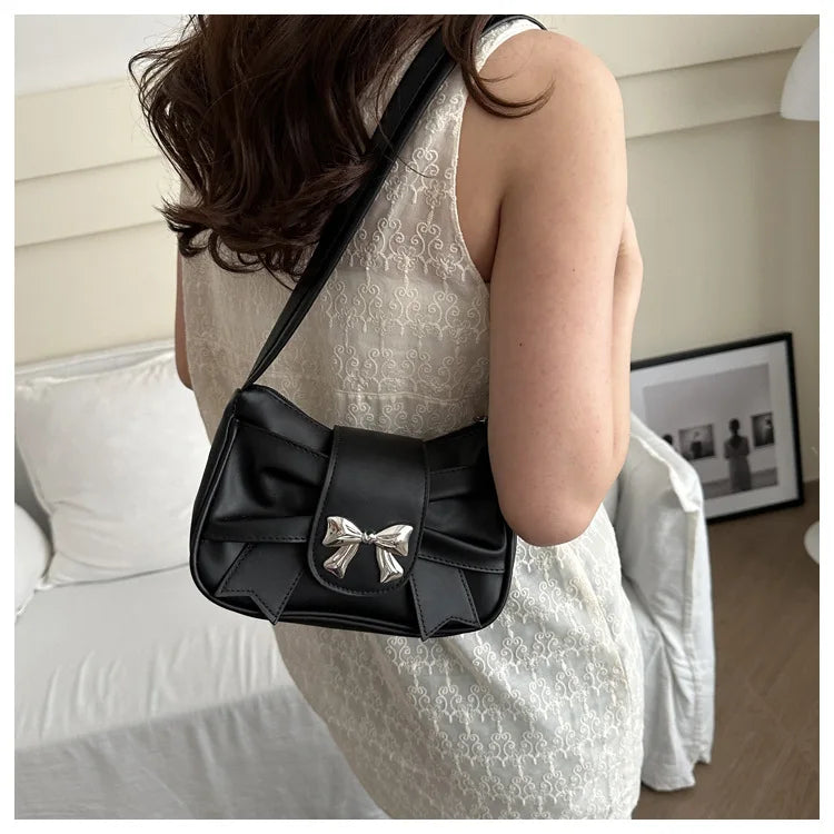 Sweet Bow Underarm Bag