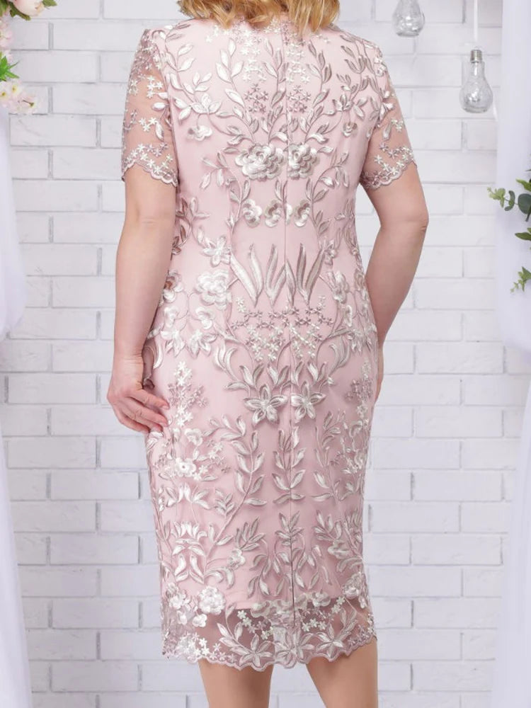 Plus Size Lace Floral Bodycon Dress