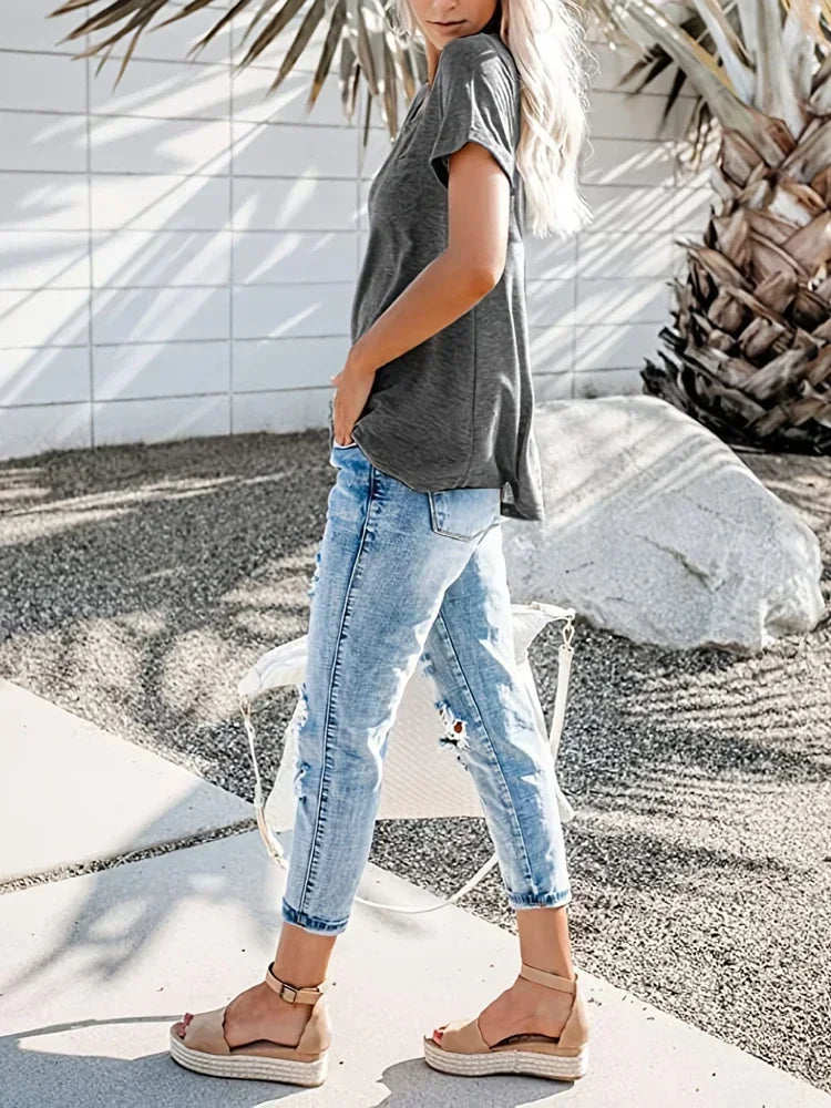 Plus Size V-Neck Pocket T-Shirt – Casual Loose Fit Short Sleeve Top