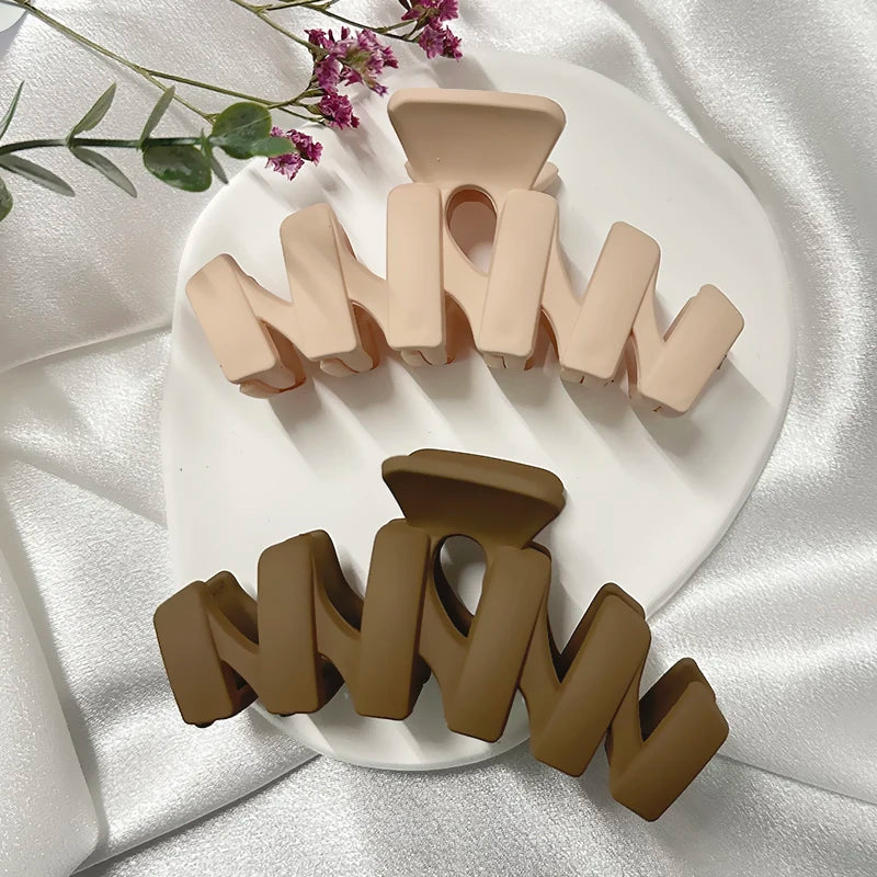 Women’s Acrylic Hair Claw Clip – Korea Style Geometric Barrette
