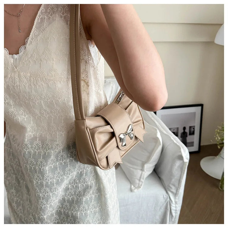 Sweet Bow Underarm Bag
