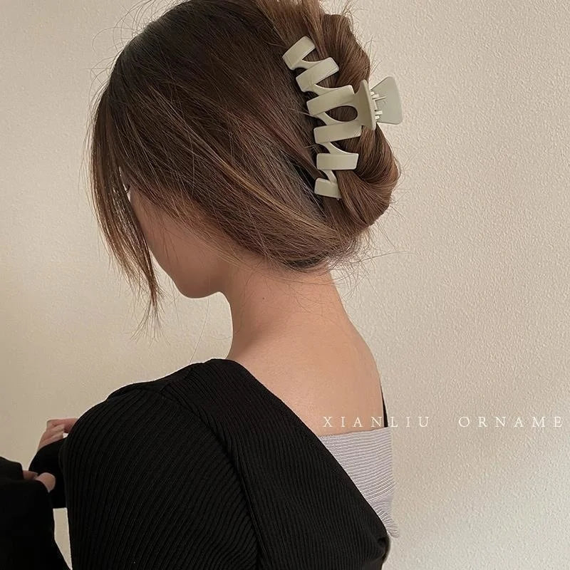 Women’s Acrylic Hair Claw Clip – Korea Style Geometric Barrette
